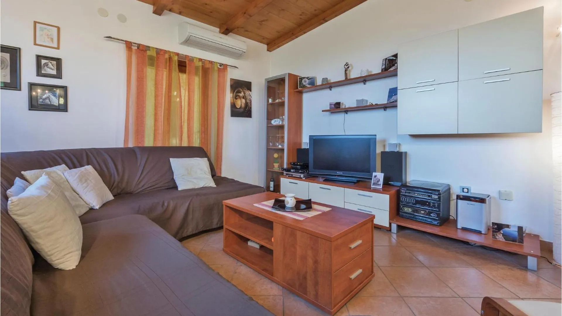 Beautiful Apartment In Pula Kroatien