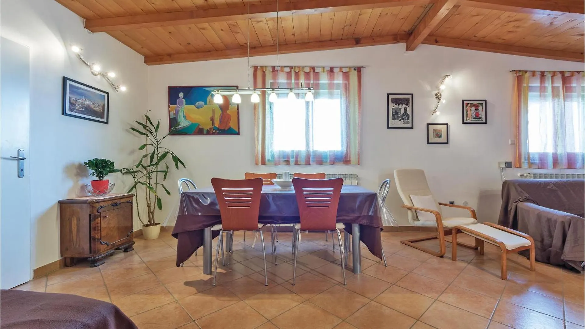 Beautiful Apartment In Pula